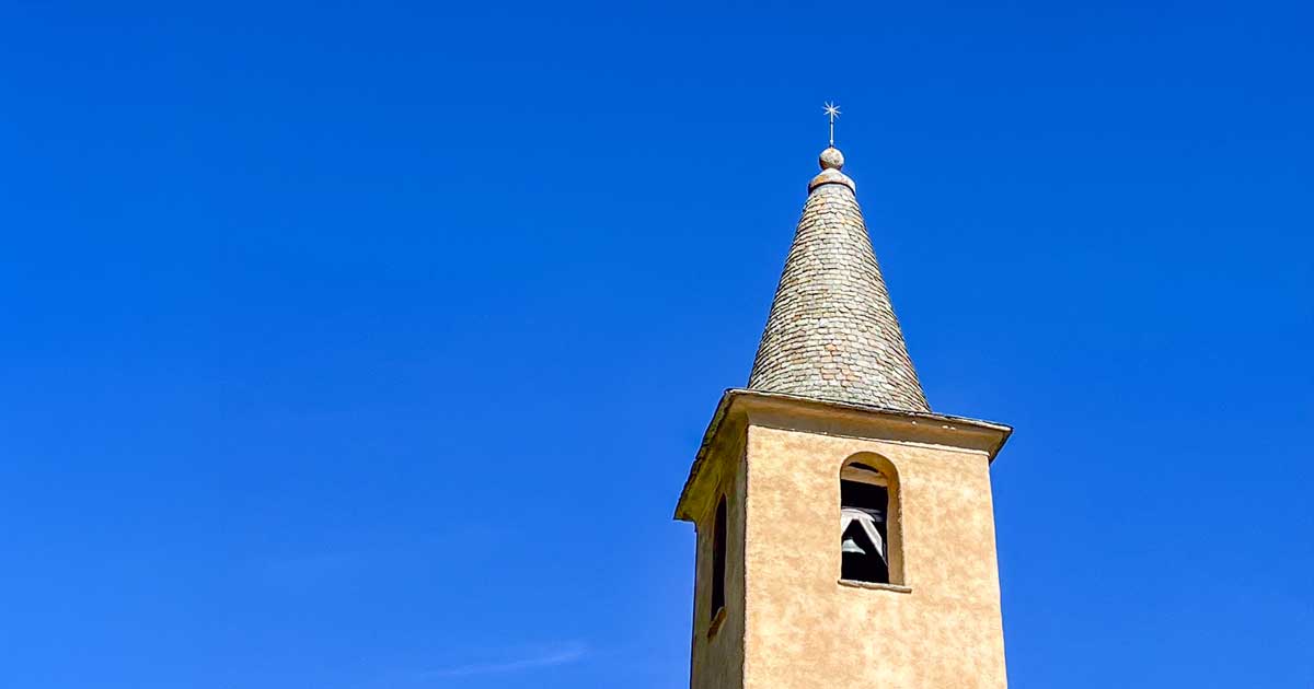 Lasst Die Kirche Im Dorf